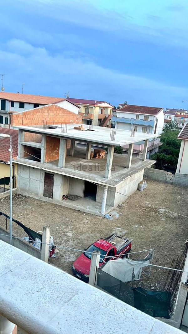appartamento in vendita ad Isola di Capo Rizzuto in zona Le Castella