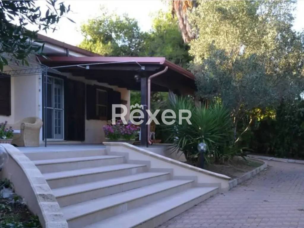 casa indipendente in vendita ad Isola di Capo Rizzuto