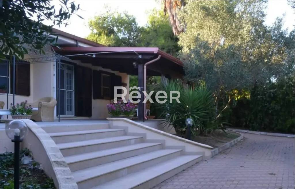 casa indipendente in vendita ad Isola di Capo Rizzuto in zona Capo Rizzuto