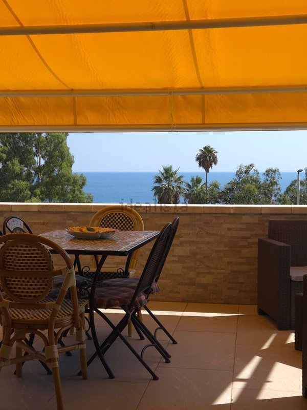 appartamento in vendita ad Isola di Capo Rizzuto in zona Le Castella