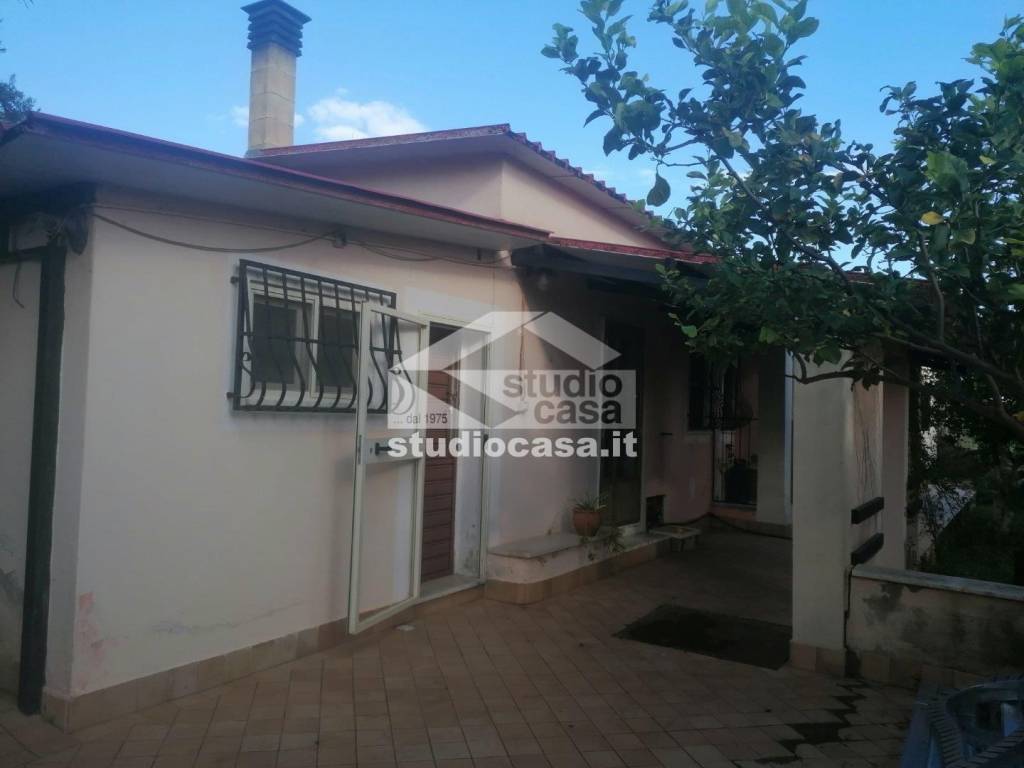 casa indipendente in vendita ad Isola di Capo Rizzuto in zona Capo Rizzuto