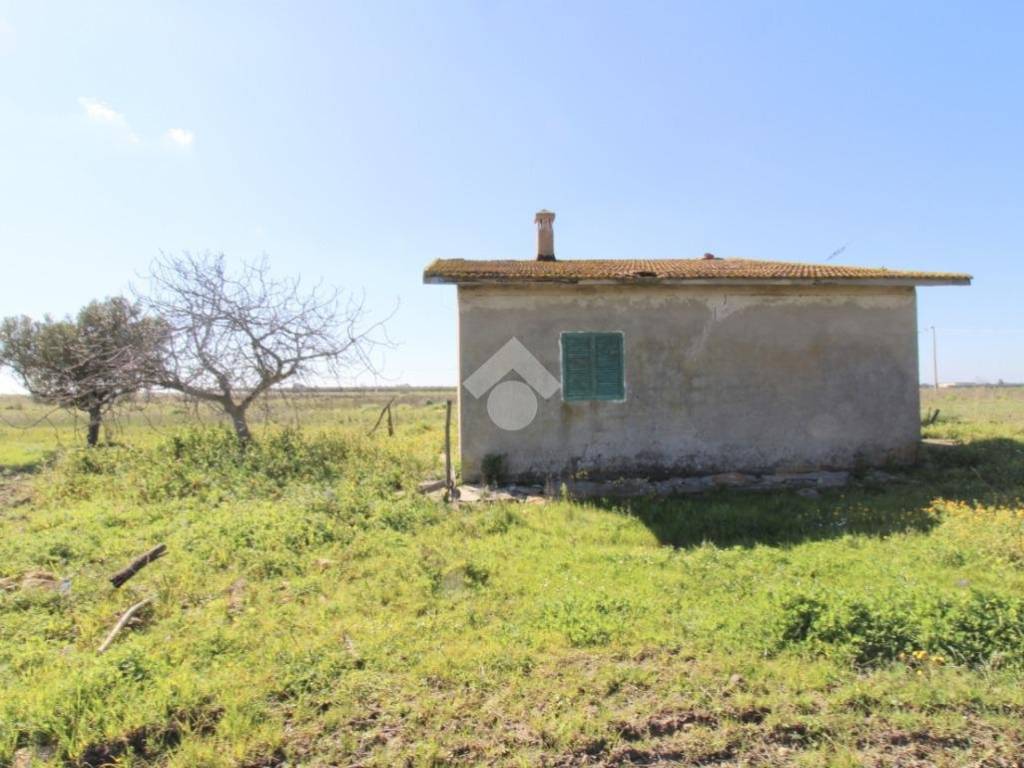 terreno edificabile in vendita ad Isola di Capo Rizzuto