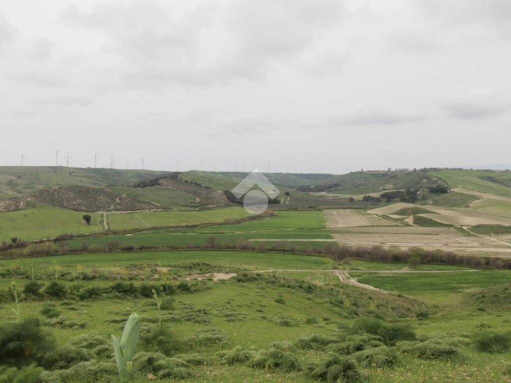 terreno edificabile in vendita ad Isola di Capo Rizzuto