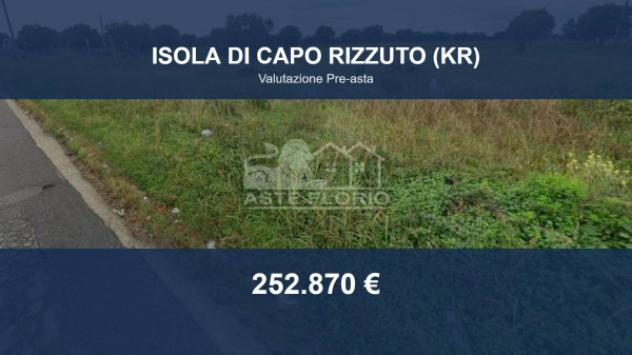 terreno edificabile in vendita ad Isola di Capo Rizzuto