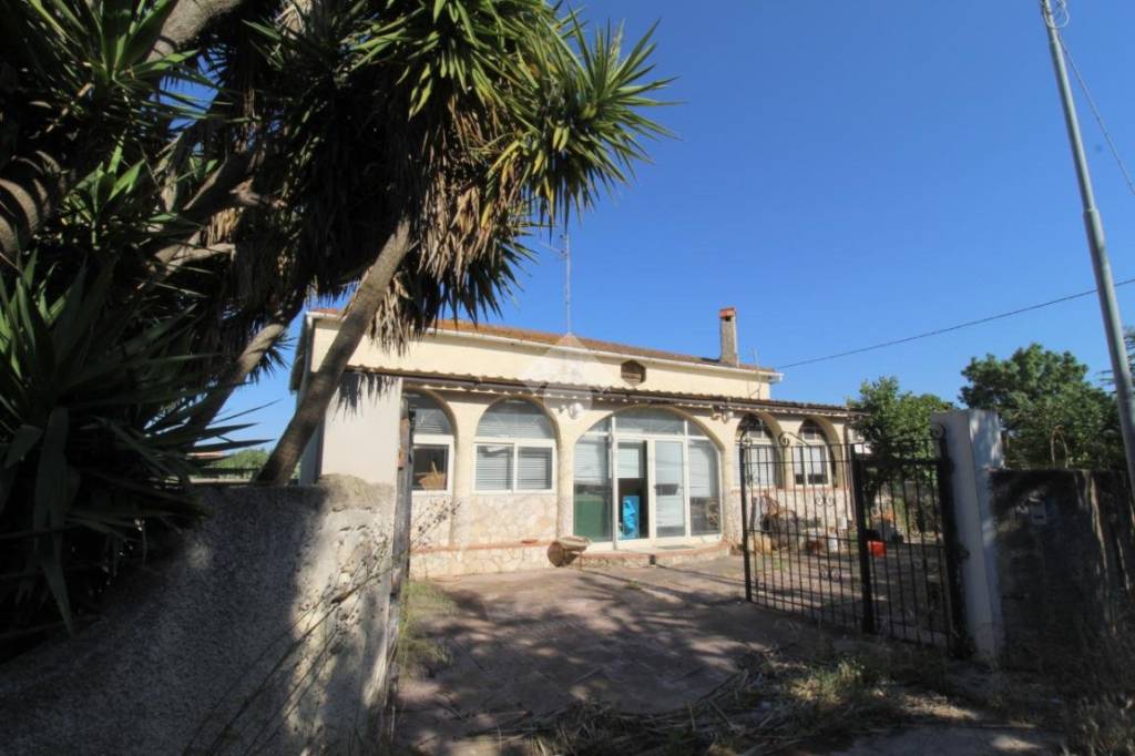casa indipendente in vendita ad Isola di Capo Rizzuto
