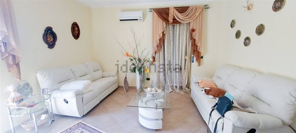 casa indipendente in vendita a Melissa