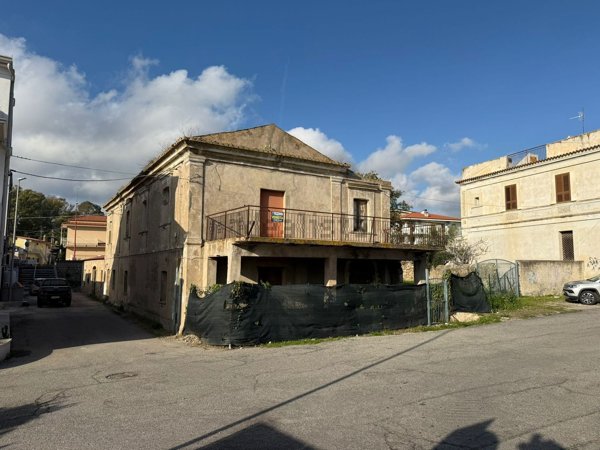 casa indipendente in vendita a Melissa