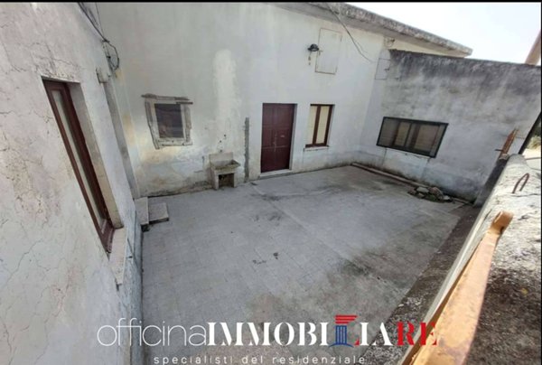 intera palazzina in vendita a Santa Severina