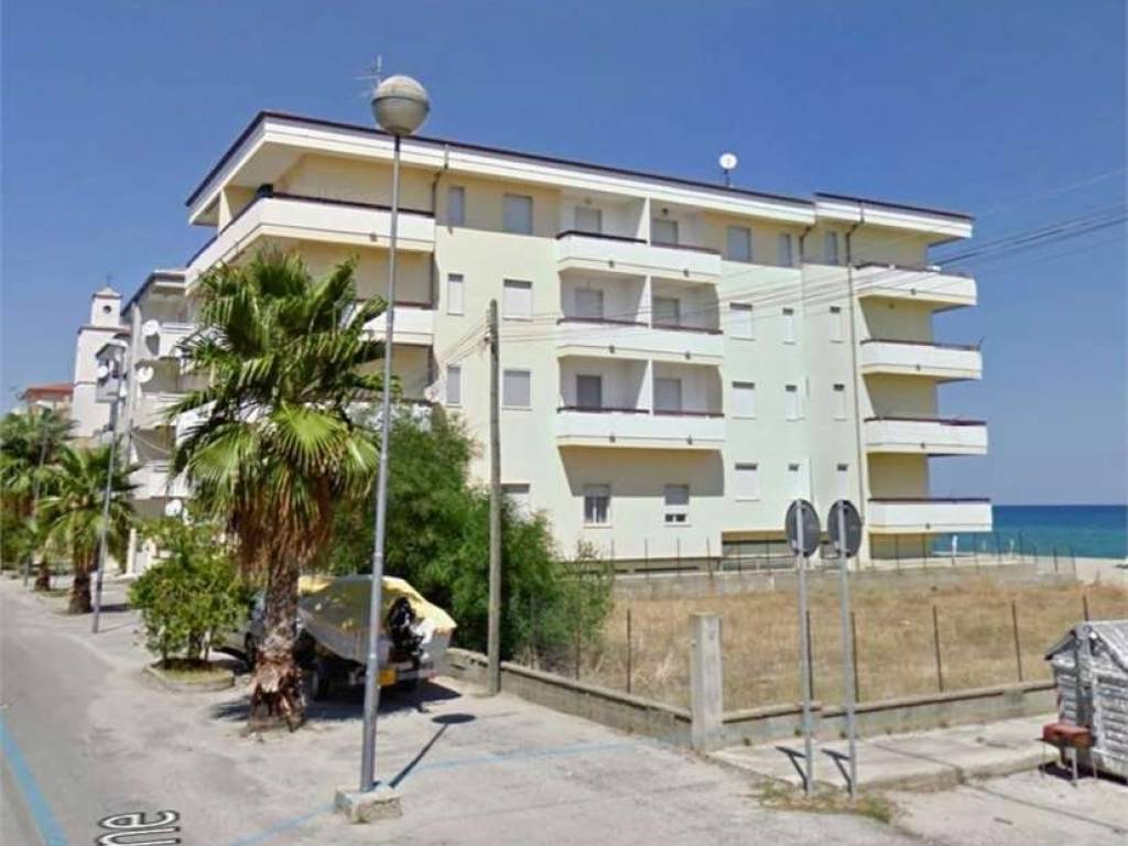 appartamento in vendita a Strongoli in zona Marina