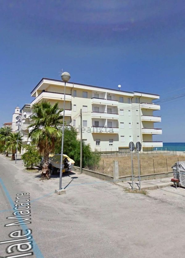 appartamento in vendita a Strongoli in zona Marina