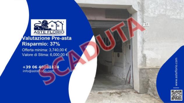 locale commerciale in vendita a Strongoli