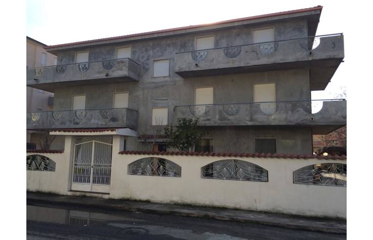 appartamento in vendita a Strongoli in zona Marina