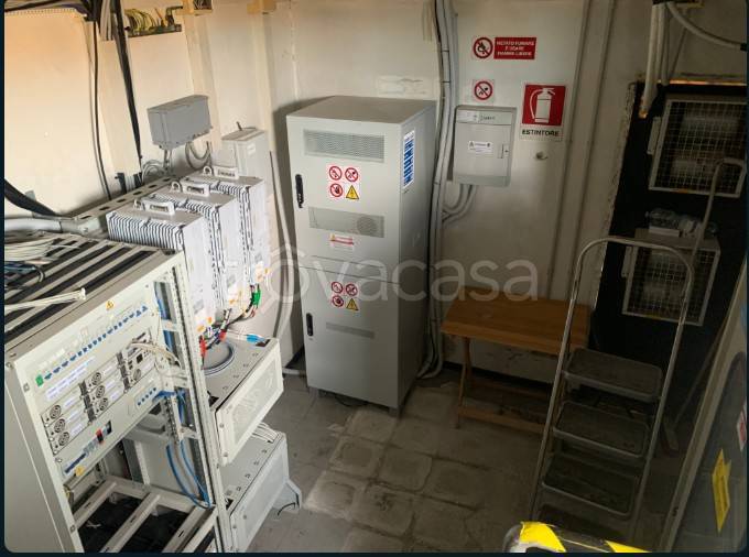 locale commerciale in vendita a Strongoli