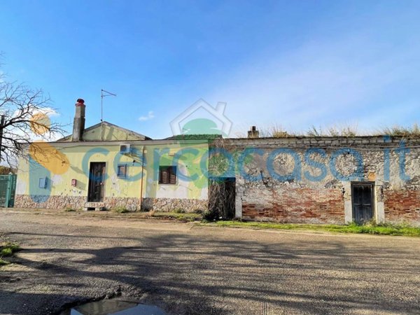 appartamento in vendita a Verzino in zona Vigne