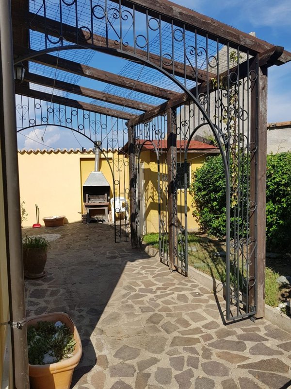casa indipendente in vendita a Briatico