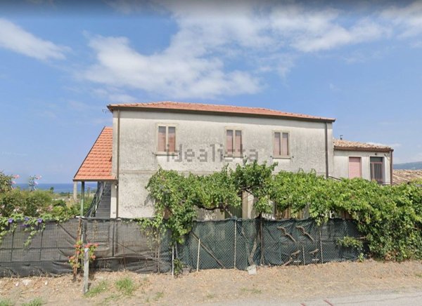 casa indipendente in vendita a Briatico