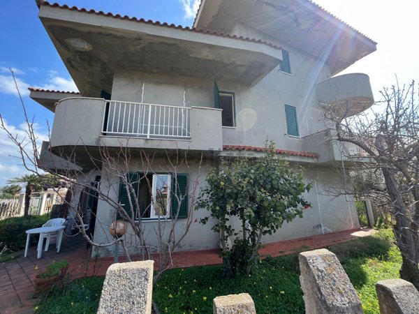 casa indipendente in vendita a Briatico