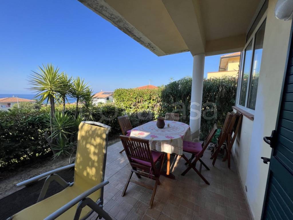 casa indipendente in vendita a Briatico