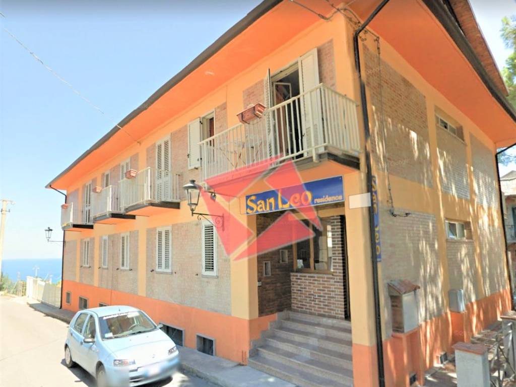 intera palazzina in vendita a Briatico in zona San Leo