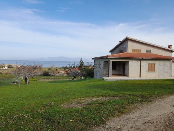 casa indipendente in vendita a Briatico