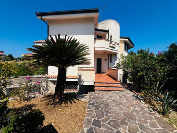 casa indipendente in vendita a Briatico in zona San Leo