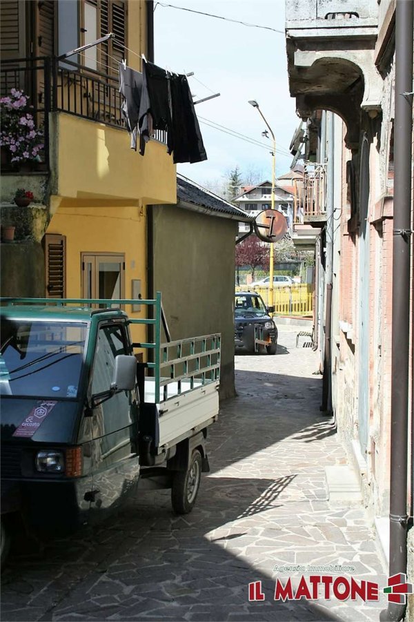 casa indipendente in vendita a Brognaturo