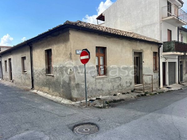 casa indipendente in vendita a Cessaniti in zona Pannaconi