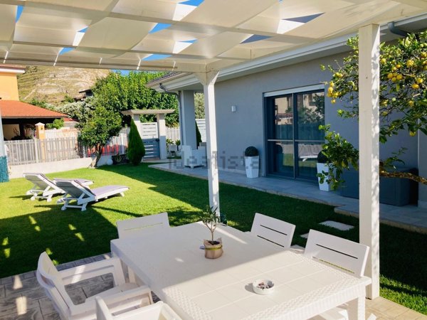 casa indipendente in vendita a Drapia