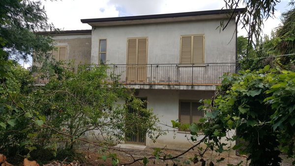 casa indipendente in vendita a Filadelfia