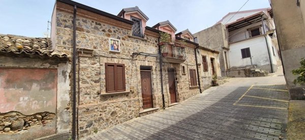 casa indipendente in vendita a Filadelfia