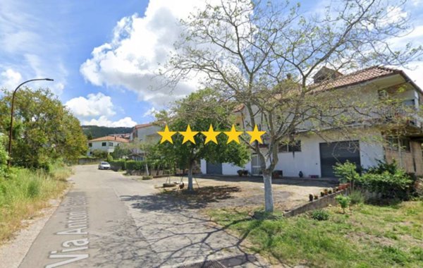 casa indipendente in vendita a Francavilla Angitola