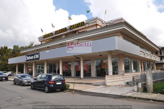 negozio in vendita ad Ionadi