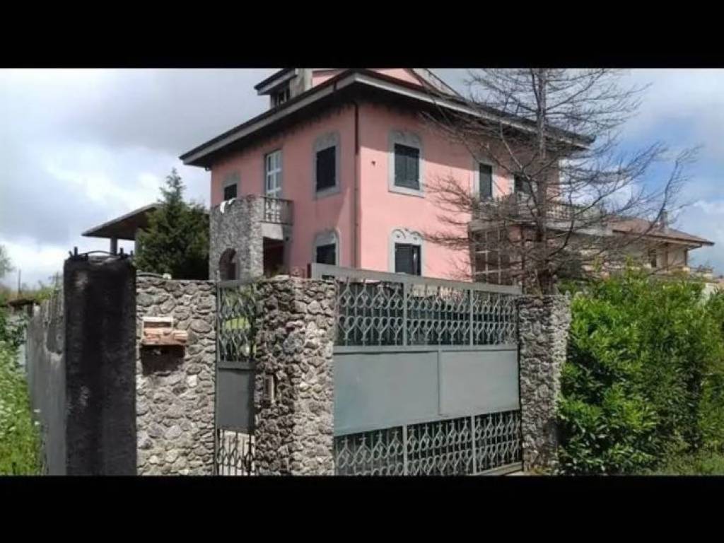 casa indipendente in vendita ad Ionadi in zona Vena