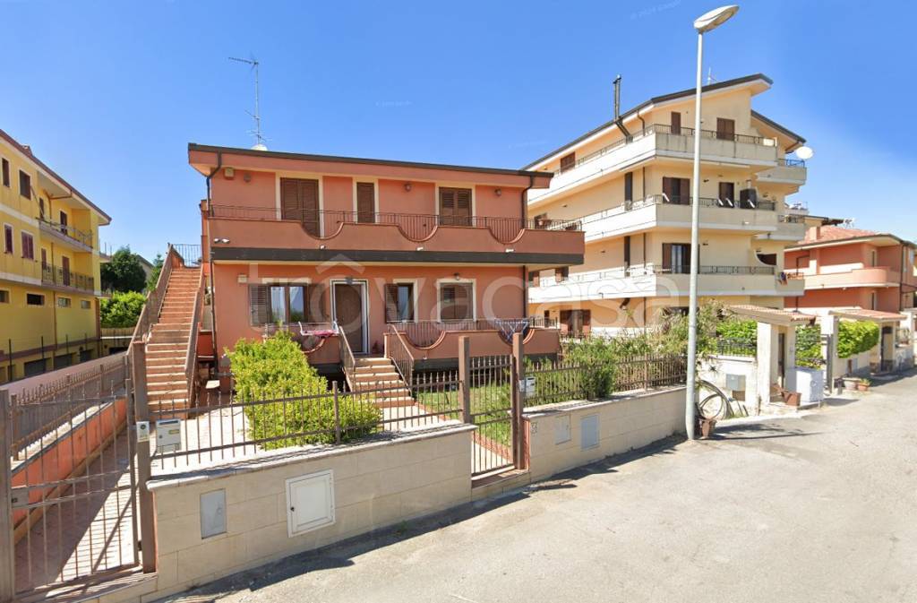 appartamento in vendita ad Ionadi in zona Vena