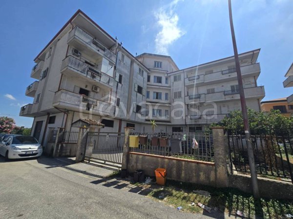 appartamento in vendita ad Ionadi in zona Vena