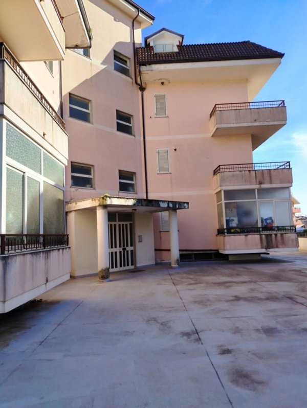 appartamento in vendita ad Ionadi in zona Vena