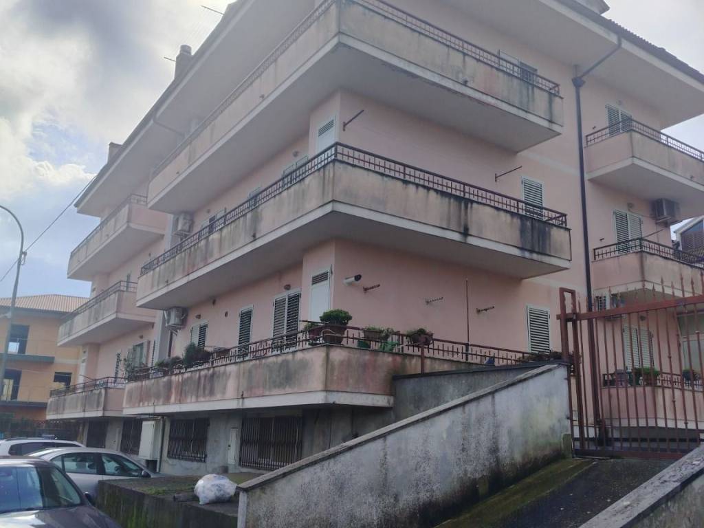 appartamento in vendita ad Ionadi in zona Vena