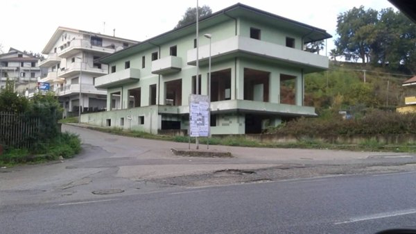appartamento in vendita ad Ionadi in zona Nao