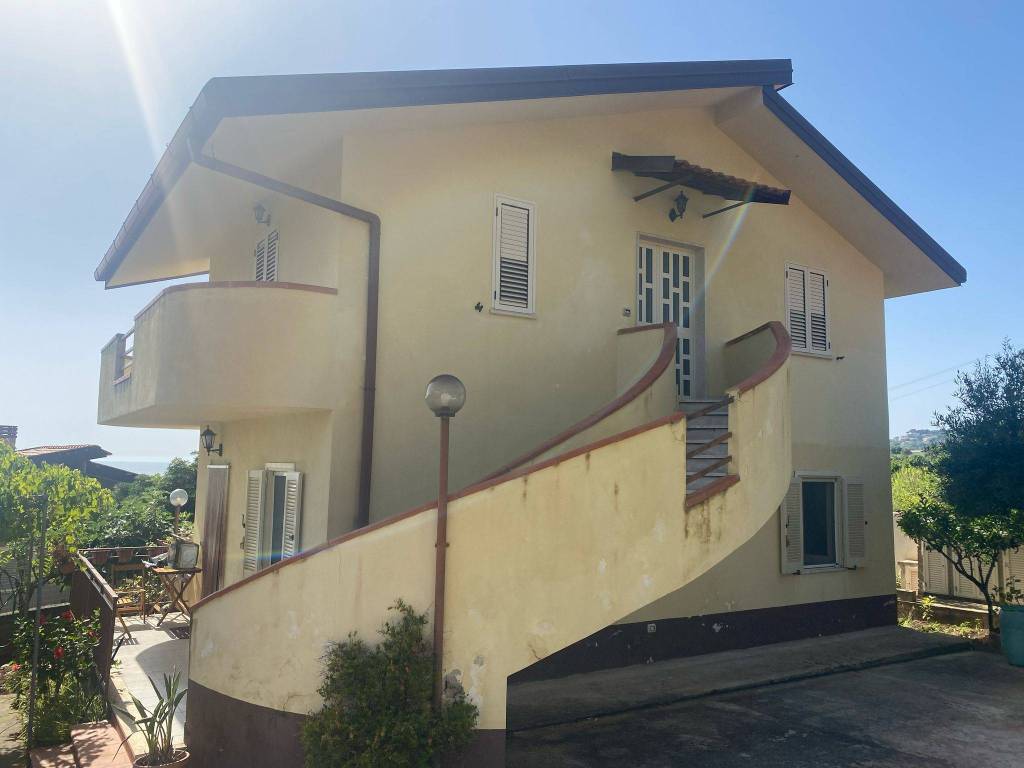 casa indipendente in vendita a Joppolo