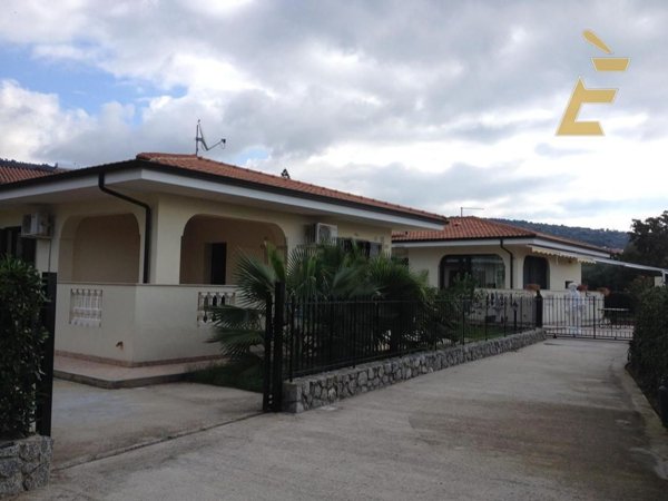 casa indipendente in vendita a Joppolo