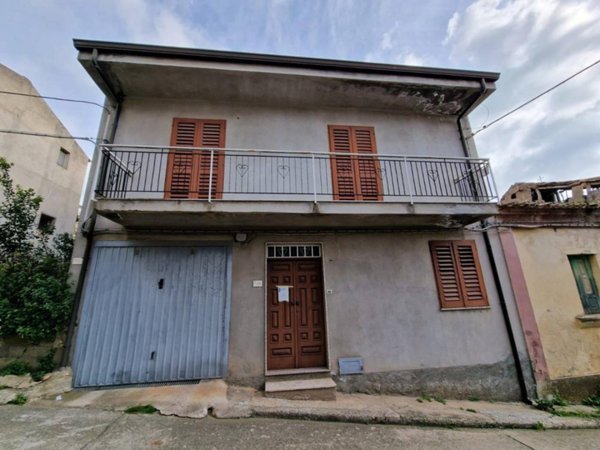 casa indipendente in vendita a Limbadi
