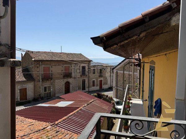 casa indipendente in vendita a Limbadi in zona Badia di Limbadi