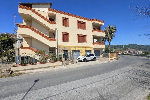 appartamento in vendita a Maierato