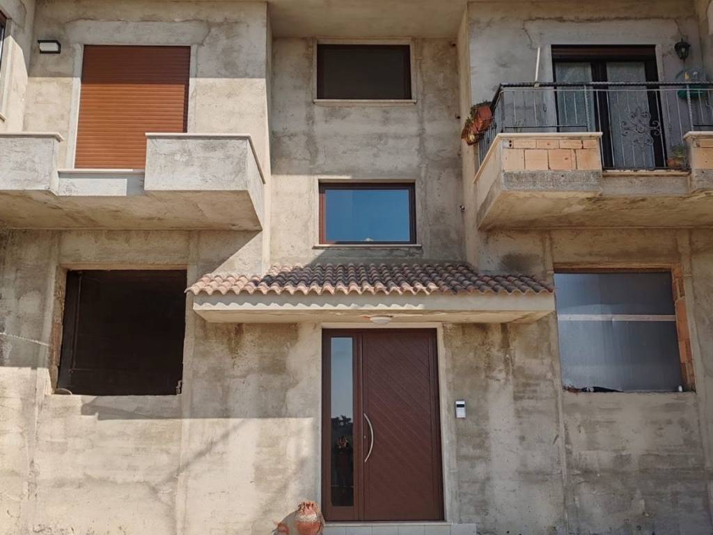 appartamento in vendita a Maierato