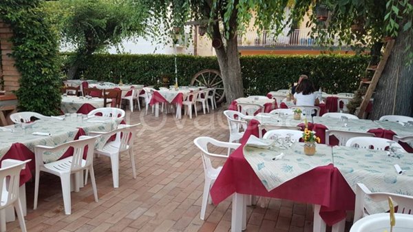 negozio in vendita a Nicotera in zona Marina