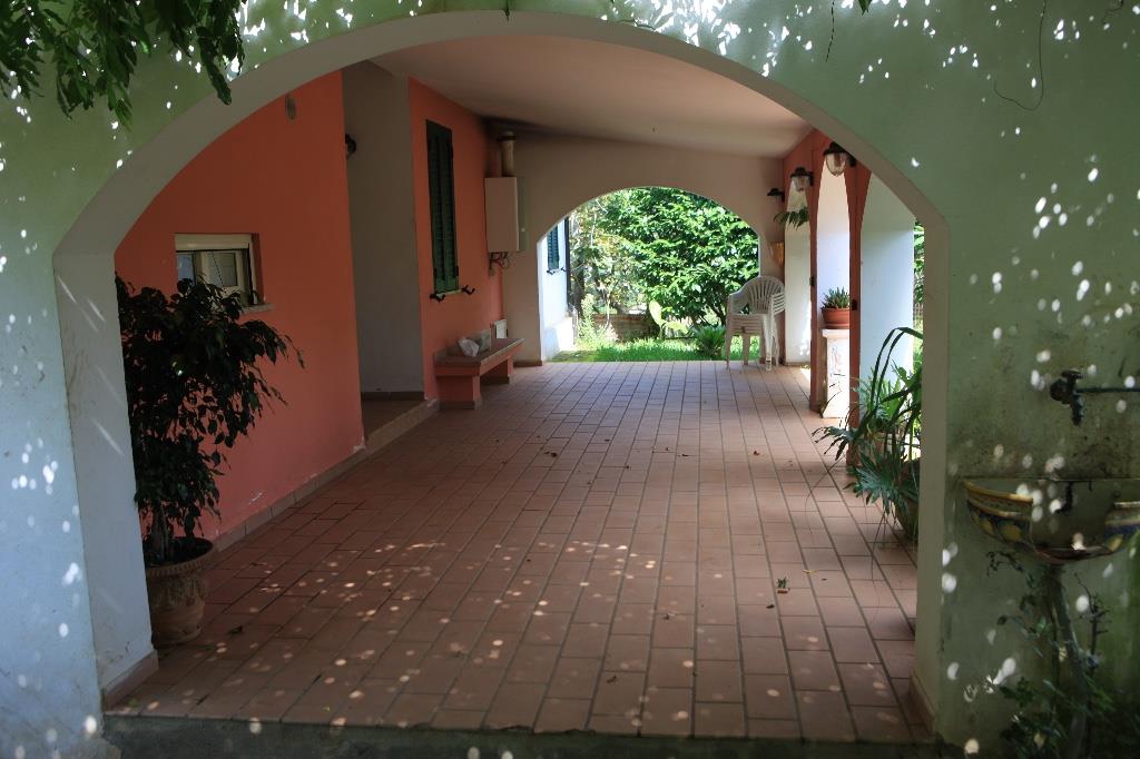 casa indipendente in vendita a Nicotera