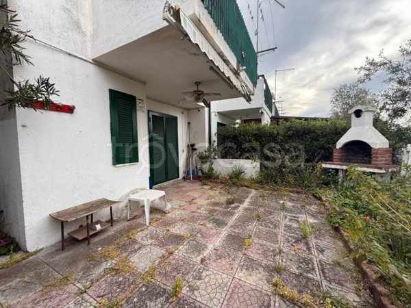 casa indipendente in vendita a Nicotera