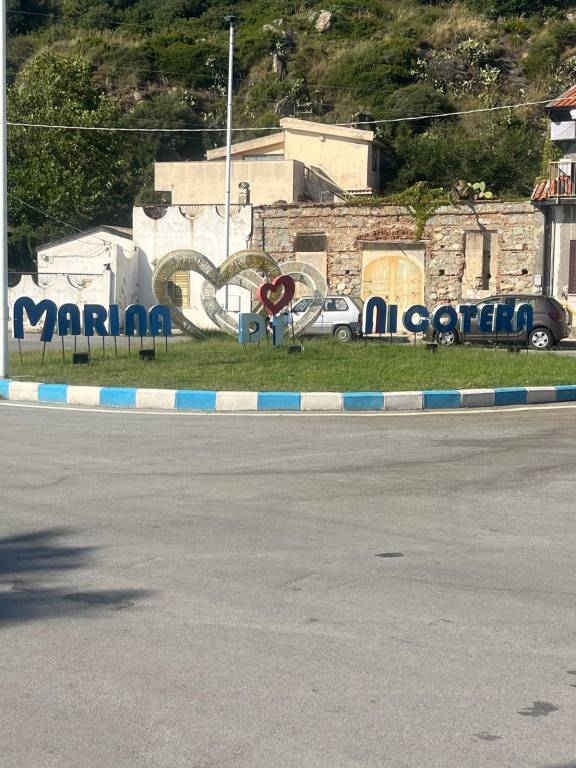 appartamento in vendita a Nicotera in zona Marina