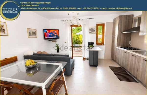 casa indipendente in vendita a Nicotera in zona Marina