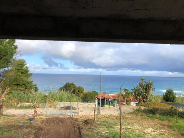 casa indipendente in vendita a Parghelia